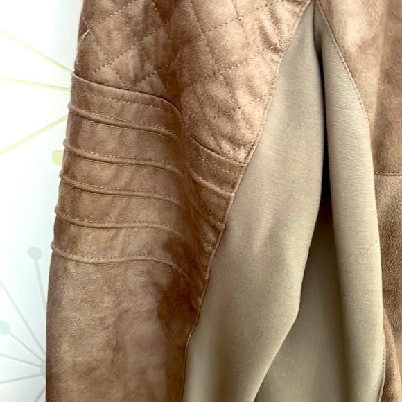 Faux suede light weight jacket. - Picture 5 of 7